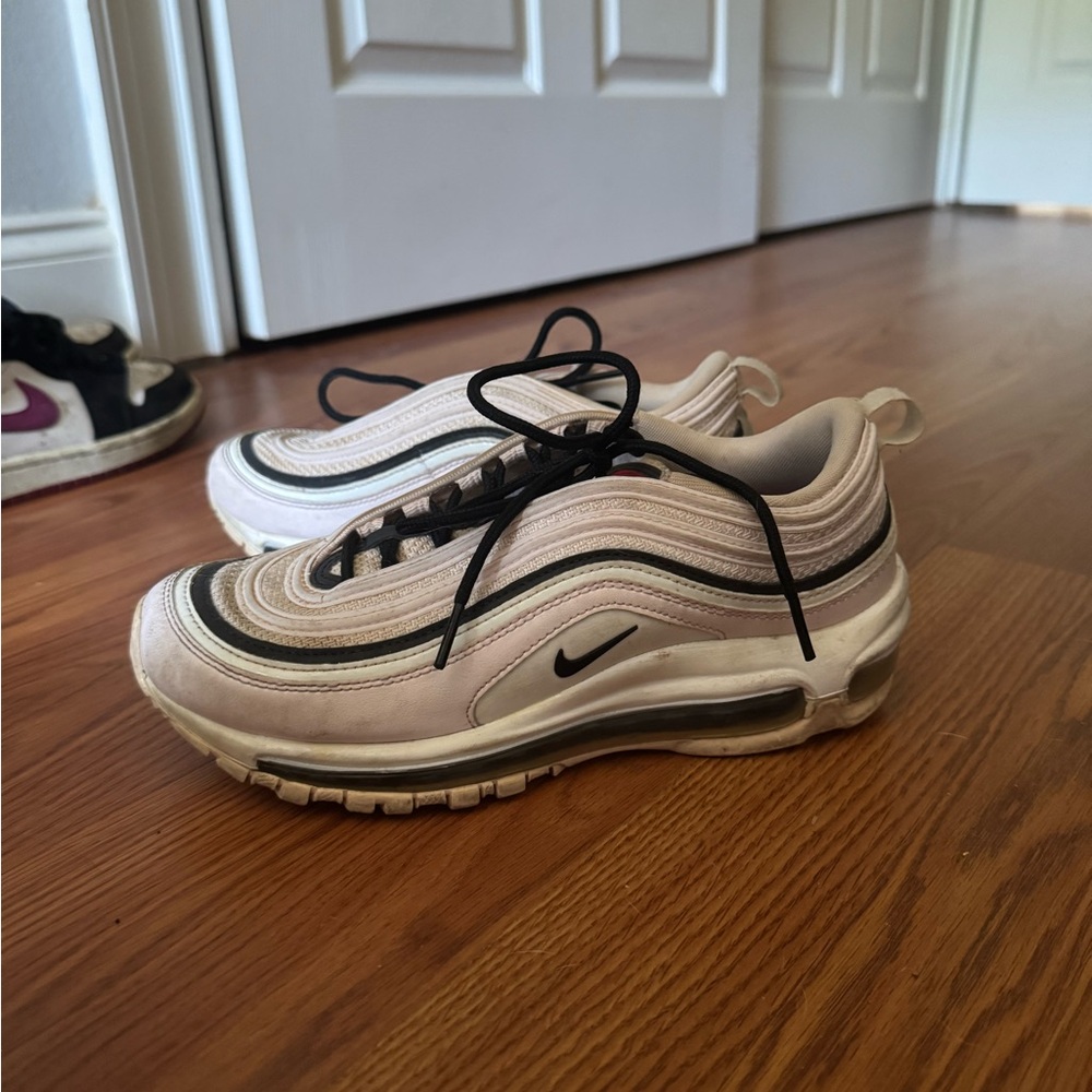 Nike Air Max 97 in pink and Black